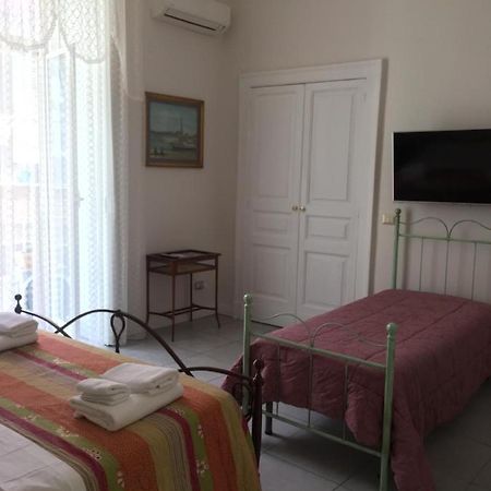 Ciro A Maschio Angioino Bed & Breakfast Napoli Dış mekan fotoğraf