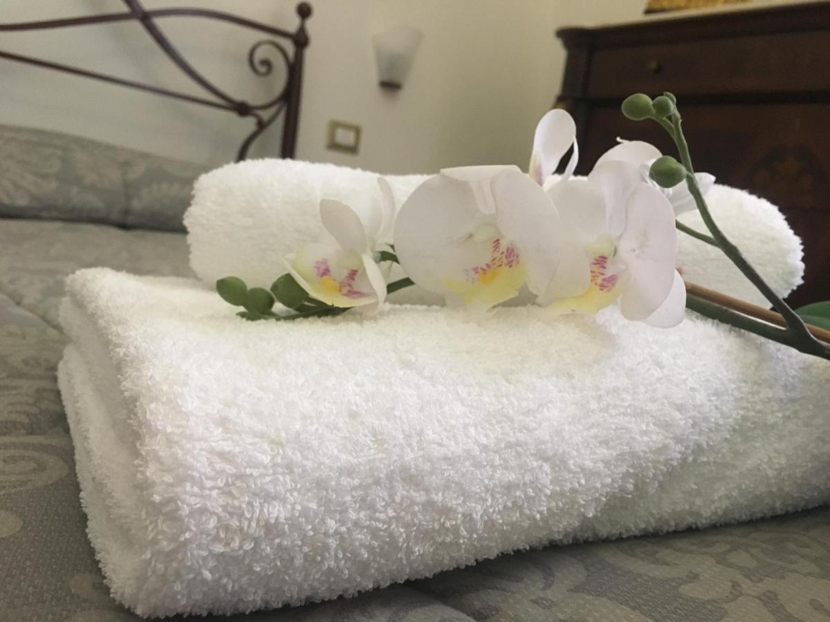 Ciro A Maschio Angioino Bed & Breakfast Napoli Dış mekan fotoğraf